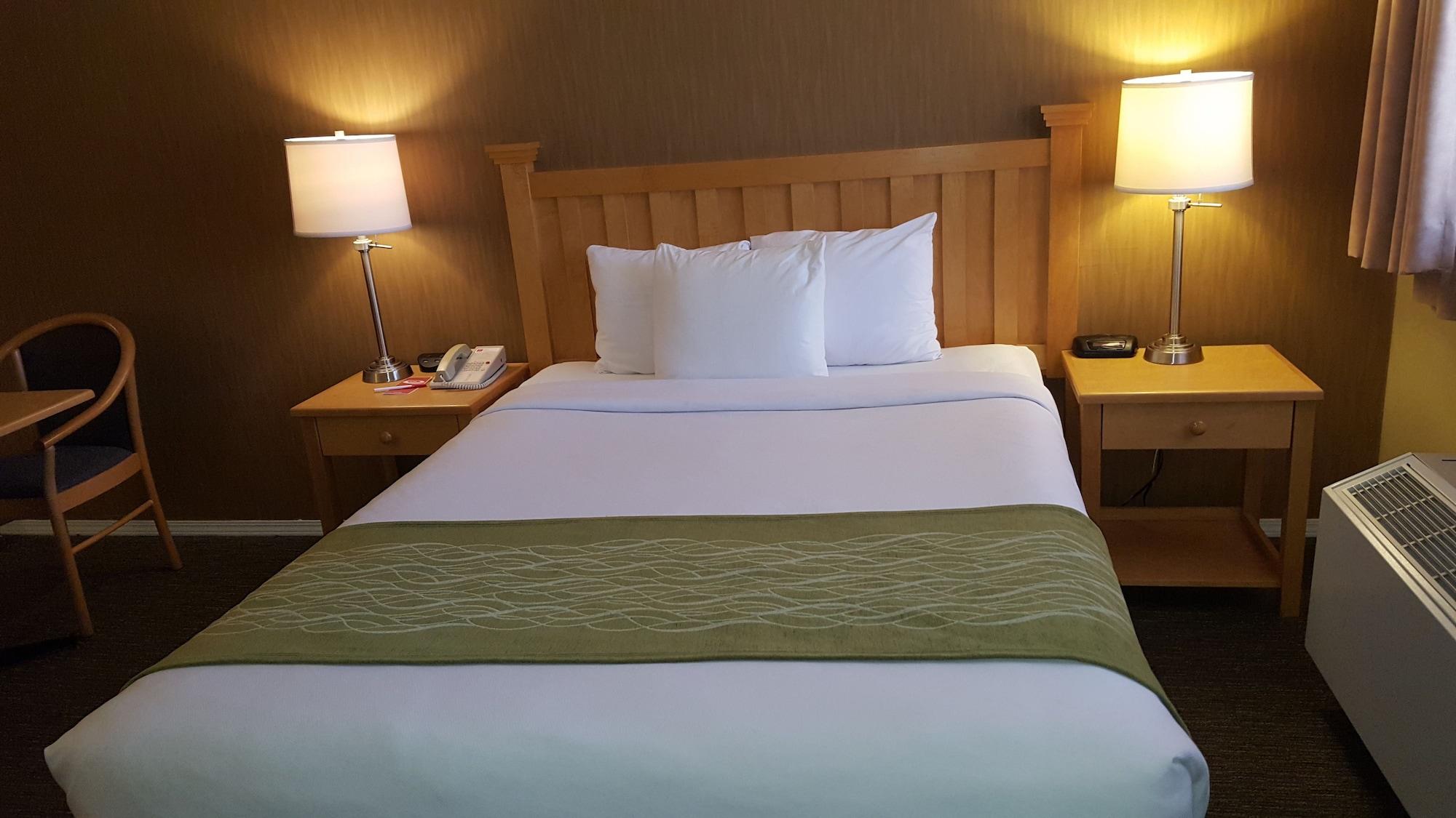 Econo Lodge Inn & Suites North Vancouver Ngoại thất bức ảnh