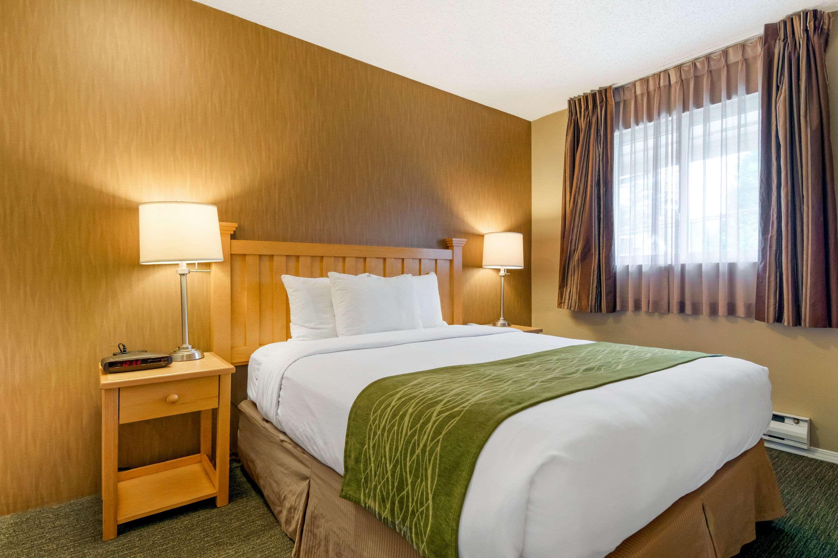 Econo Lodge Inn & Suites North Vancouver Ngoại thất bức ảnh