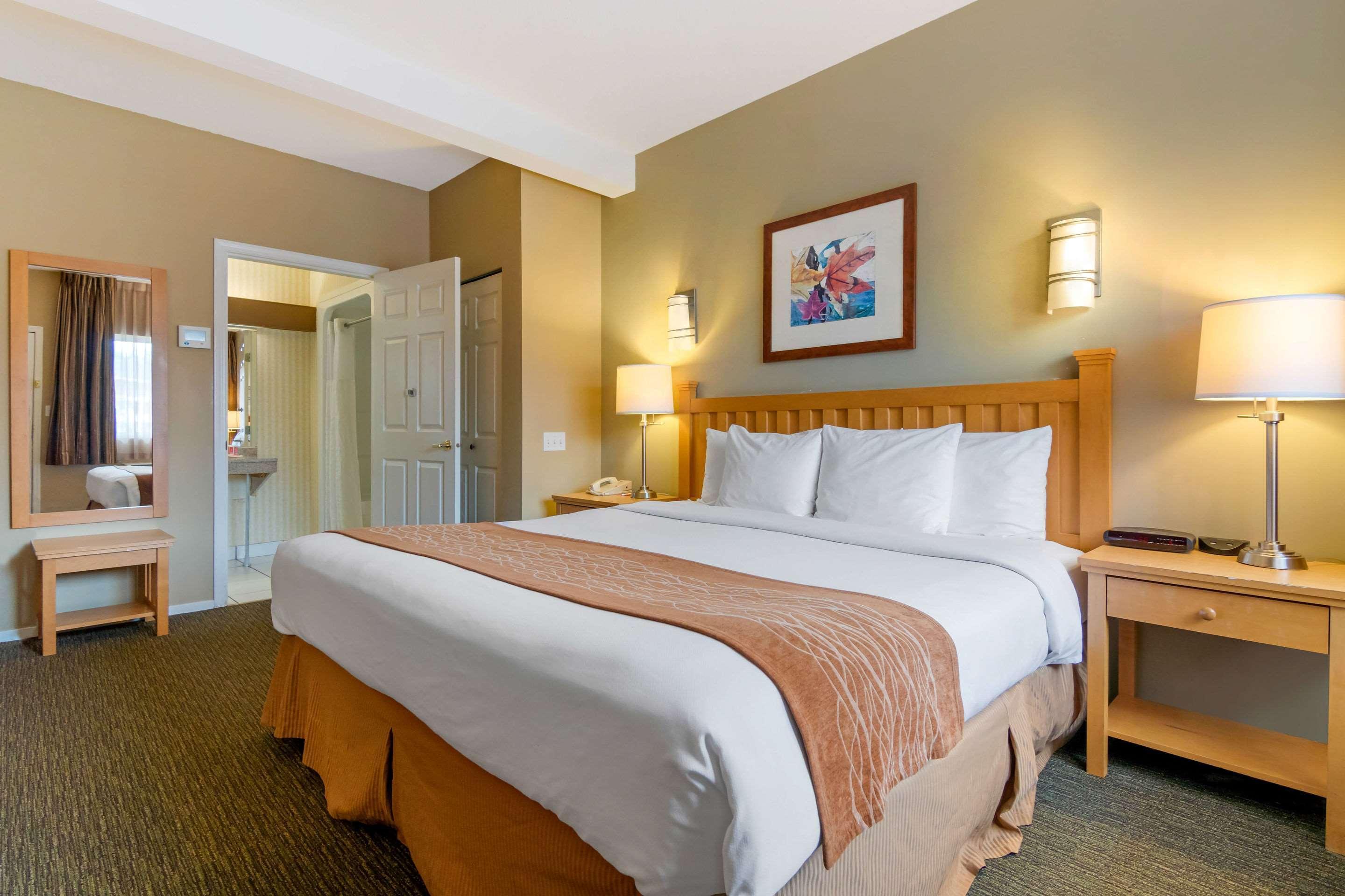 Econo Lodge Inn & Suites North Vancouver Ngoại thất bức ảnh
