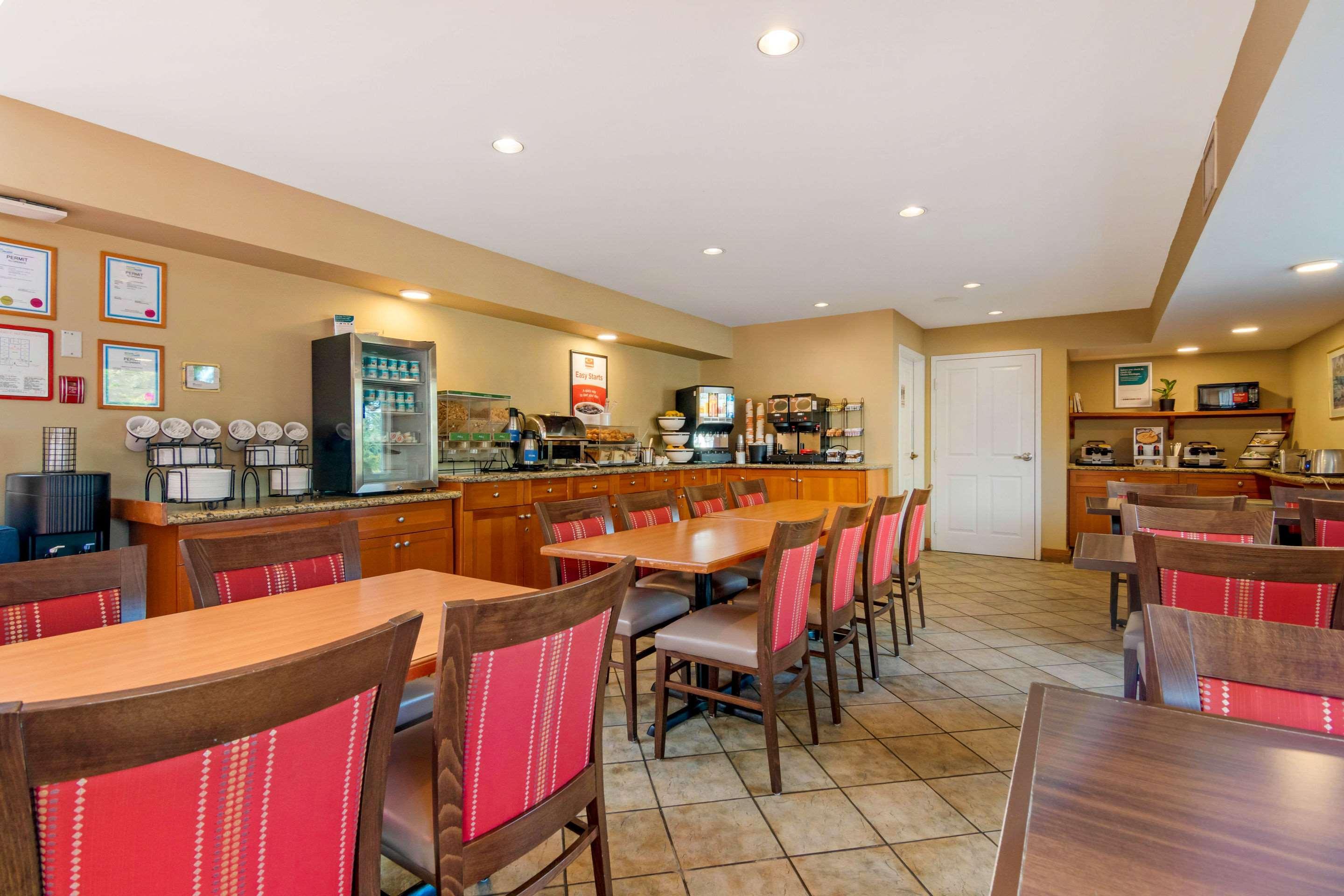Econo Lodge Inn & Suites North Vancouver Ngoại thất bức ảnh