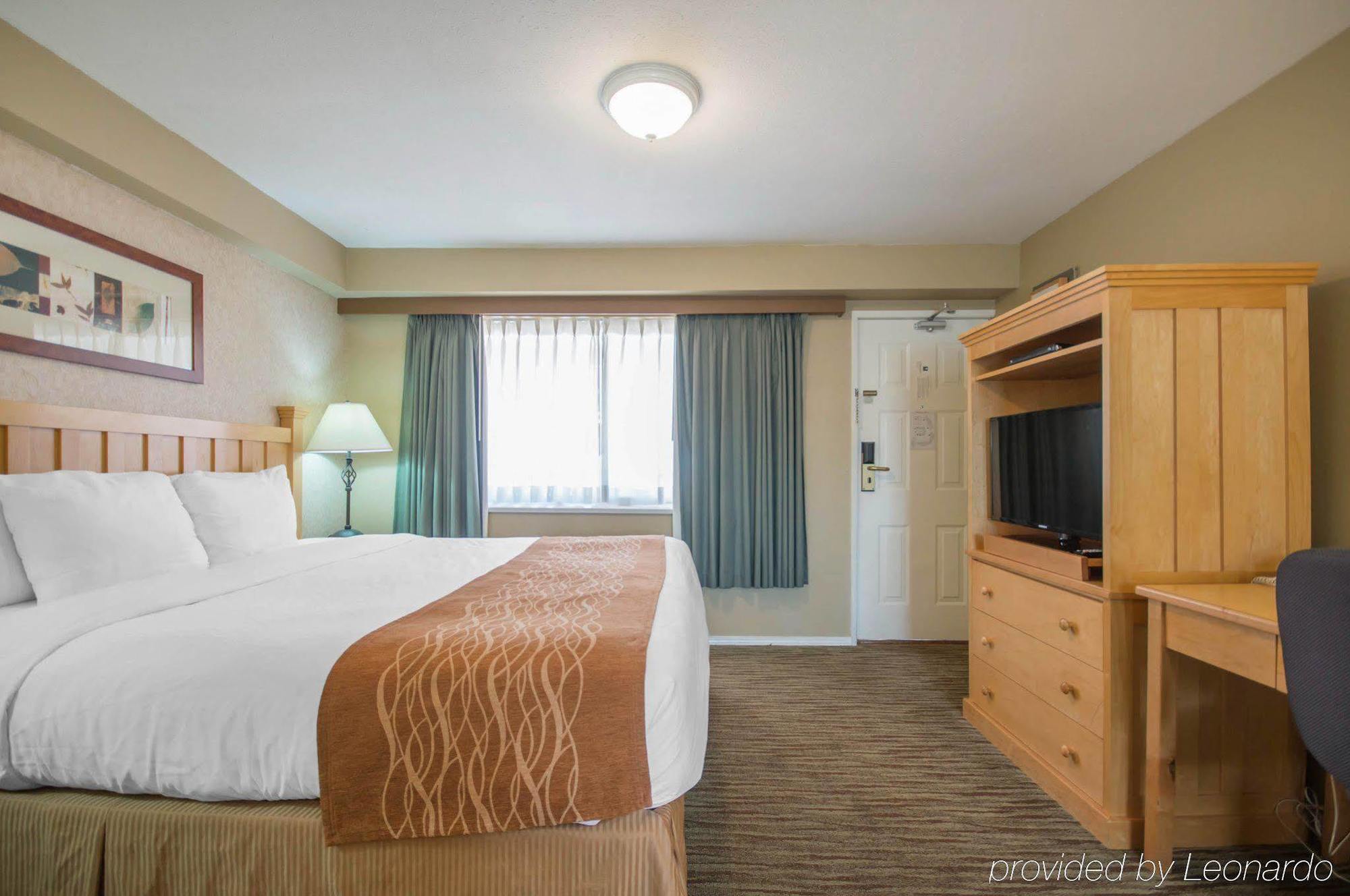 Econo Lodge Inn & Suites North Vancouver Ngoại thất bức ảnh